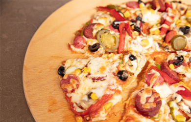 Tam Buğday Unlu Lavaş Pizza Nasıl Yapılır?